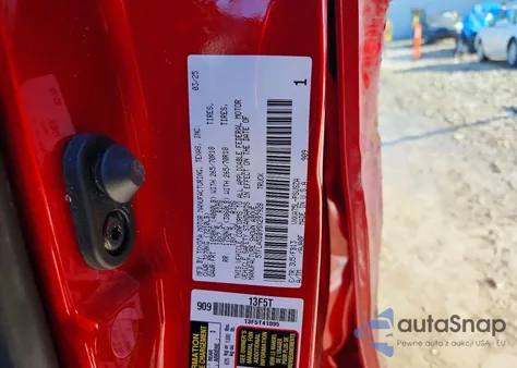 2025 Toyota Tundra Crewmax Sr z USA, uszkodzony, nr VIN 5TFLA5DB9SX297928